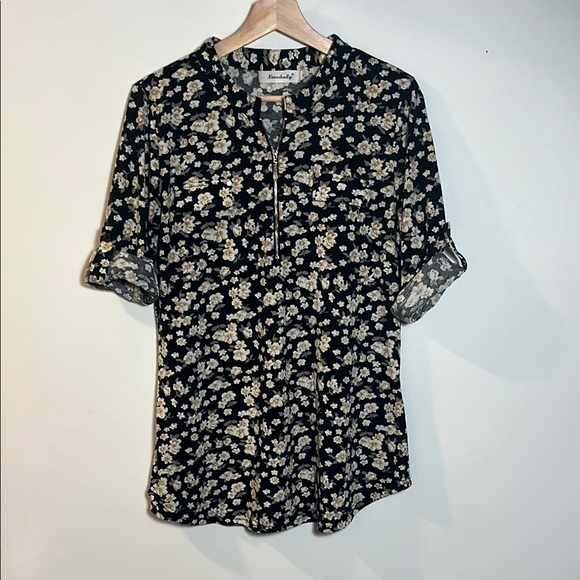 Floral Black and Cream Women's Top - Picture 1 of 5